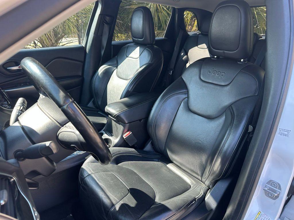 used 2019 Jeep Cherokee car, priced at $14,985