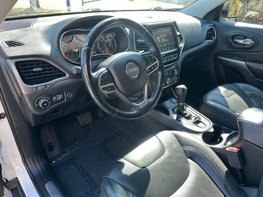 used 2019 Jeep Cherokee car, priced at $14,985