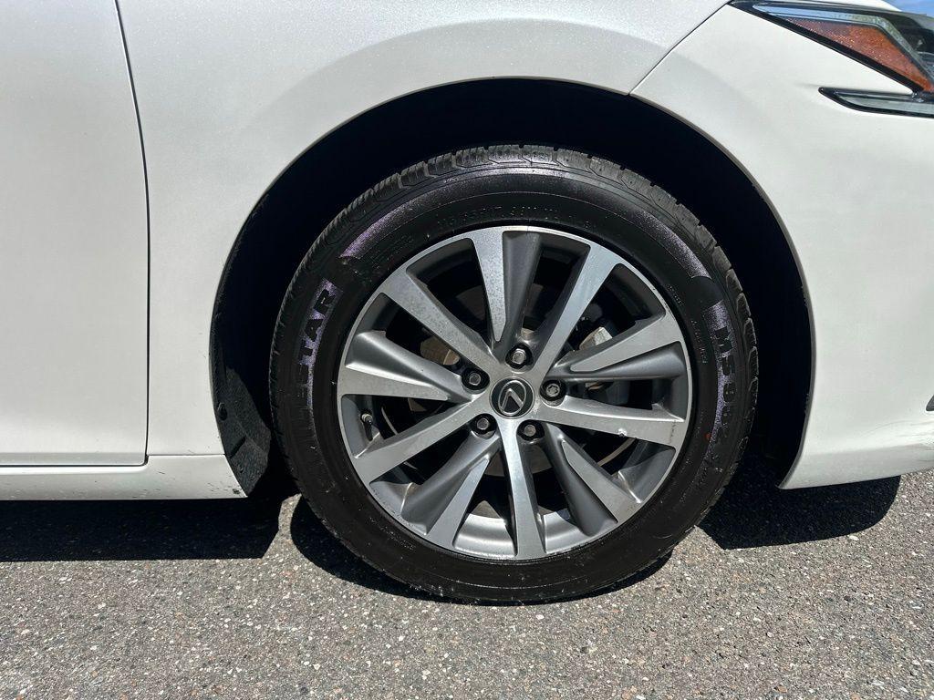 used 2019 Lexus ES 350 car, priced at $27,459