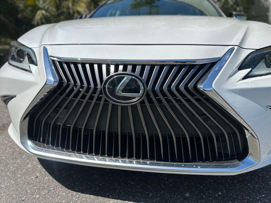 used 2019 Lexus ES 350 car, priced at $27,459