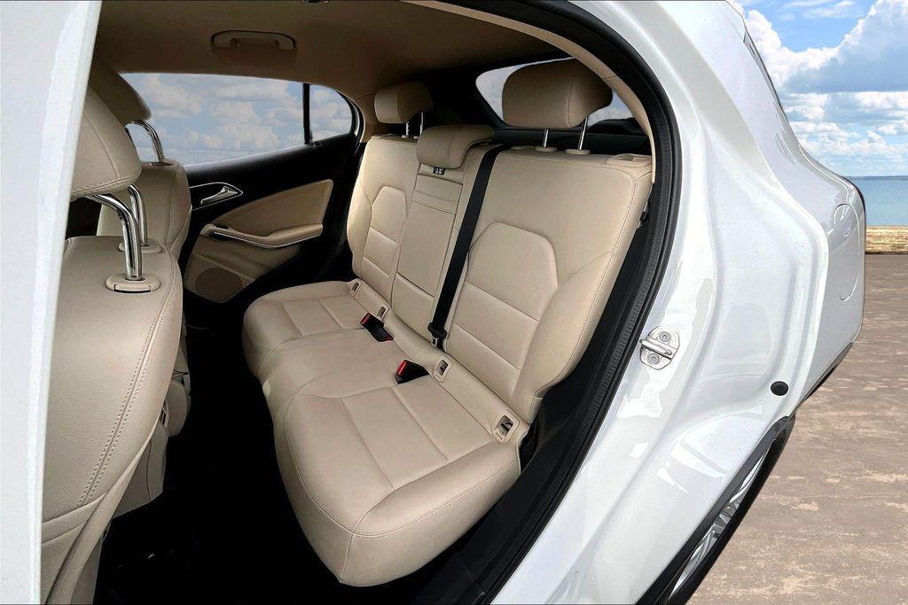 used 2020 Mercedes-Benz GLA 250 car, priced at $19,512