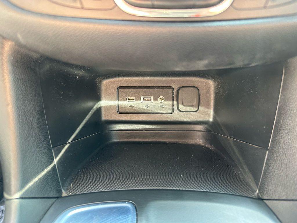 used 2021 Chevrolet Equinox car, priced at $16,795