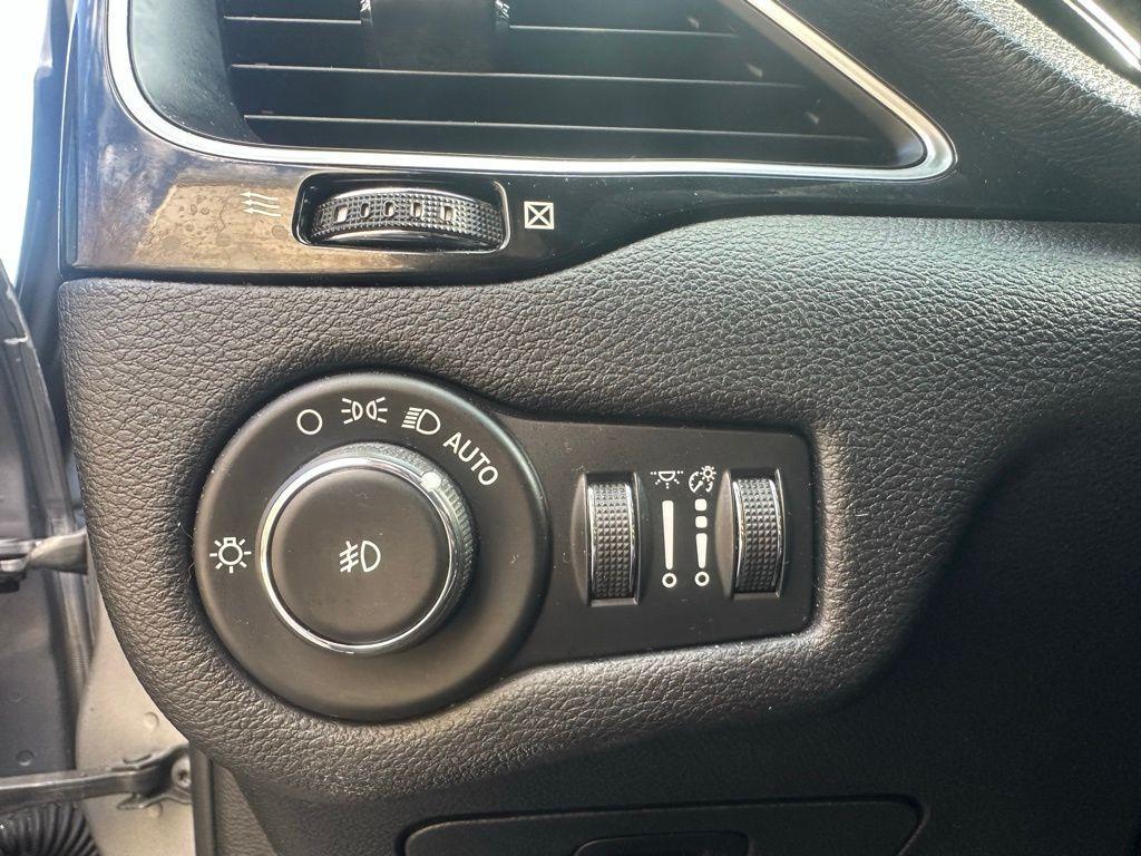 used 2020 Jeep Cherokee car, priced at $17,985