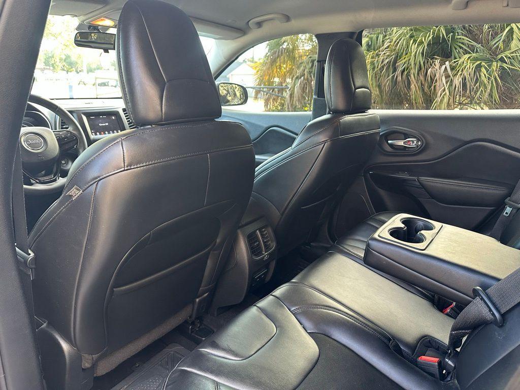 used 2020 Jeep Cherokee car, priced at $17,985