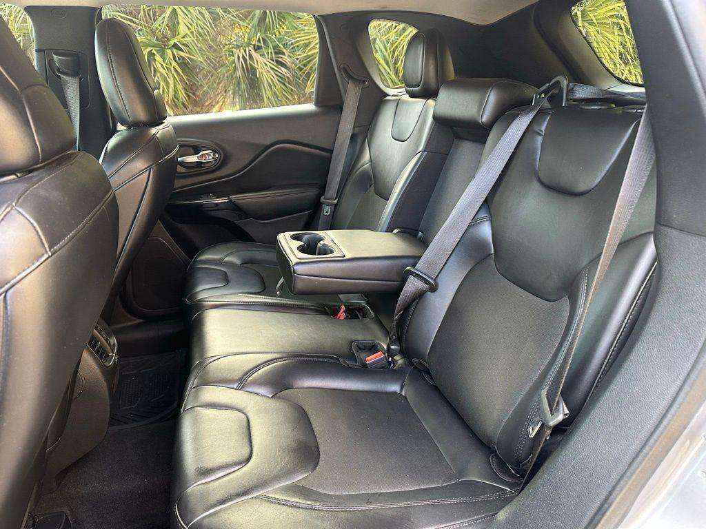 used 2020 Jeep Cherokee car, priced at $17,985