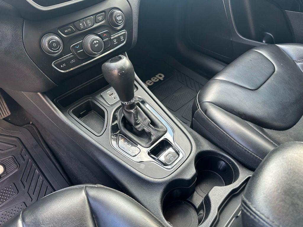 used 2020 Jeep Cherokee car, priced at $17,985