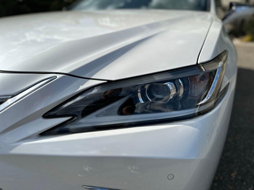 used 2024 Lexus ES 350 car, priced at $38,895