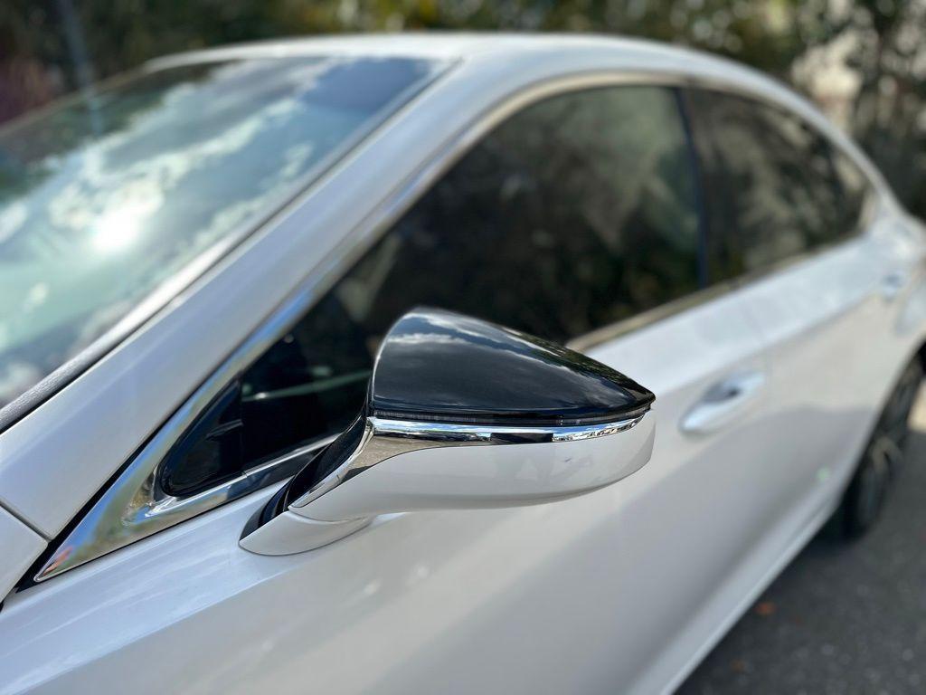 used 2024 Lexus ES 350 car, priced at $38,895