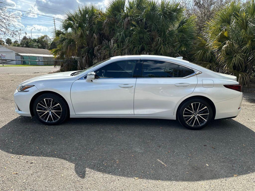 used 2024 Lexus ES 350 car, priced at $38,895