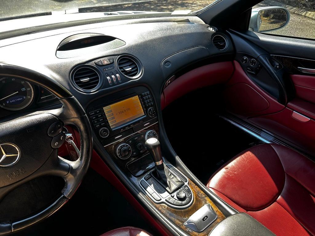 used 2007 Mercedes-Benz SL-Class car, priced at $9,985