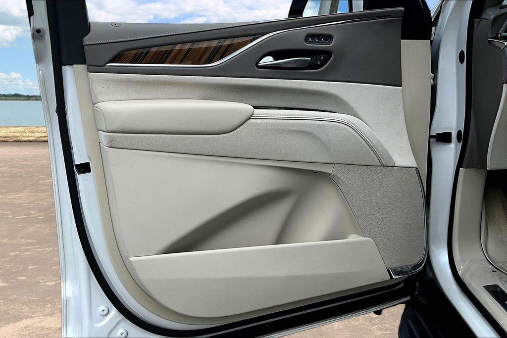 used 2023 Cadillac Escalade car, priced at $80,841