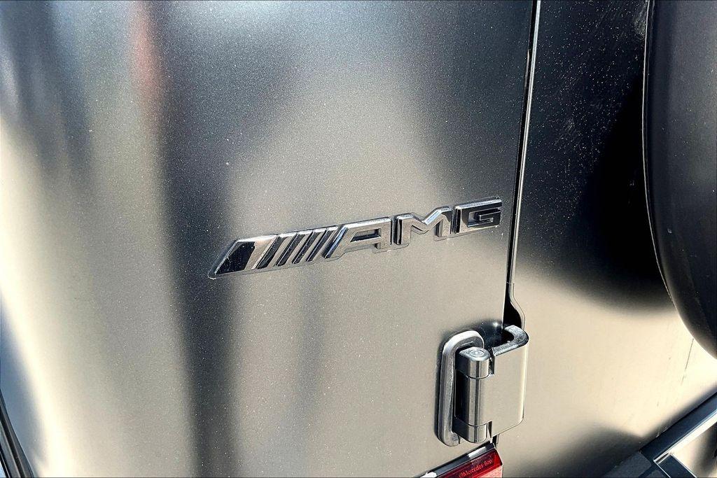Mercedes-Benz G-Class view 24