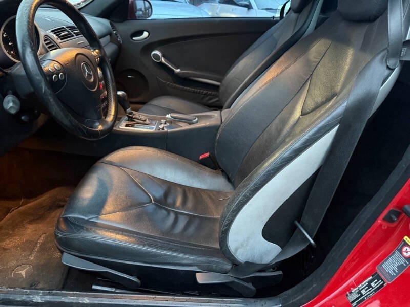 Mercedes-Benz SLK view 10