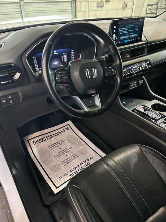 used 2023 Honda Pilot car, priced at $45,682