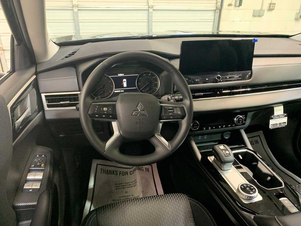 new 2025 Mitsubishi Outlander car, priced at $34,610