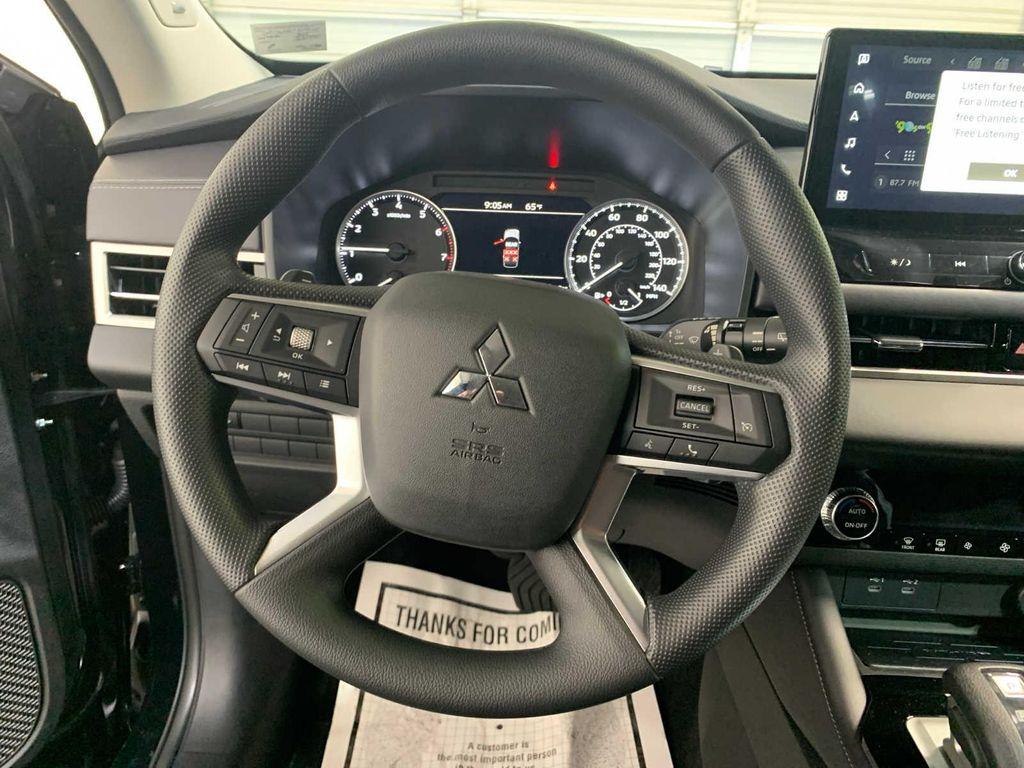 new 2025 Mitsubishi Outlander car, priced at $34,610