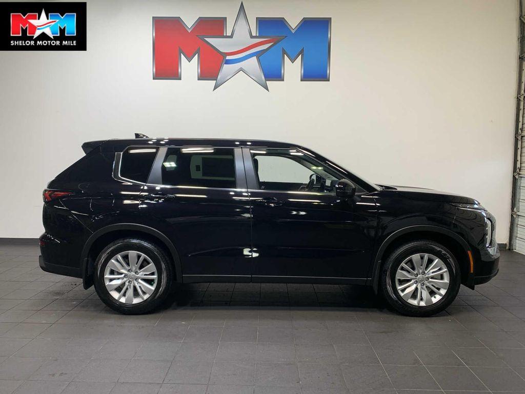 new 2025 Mitsubishi Outlander car, priced at $34,610