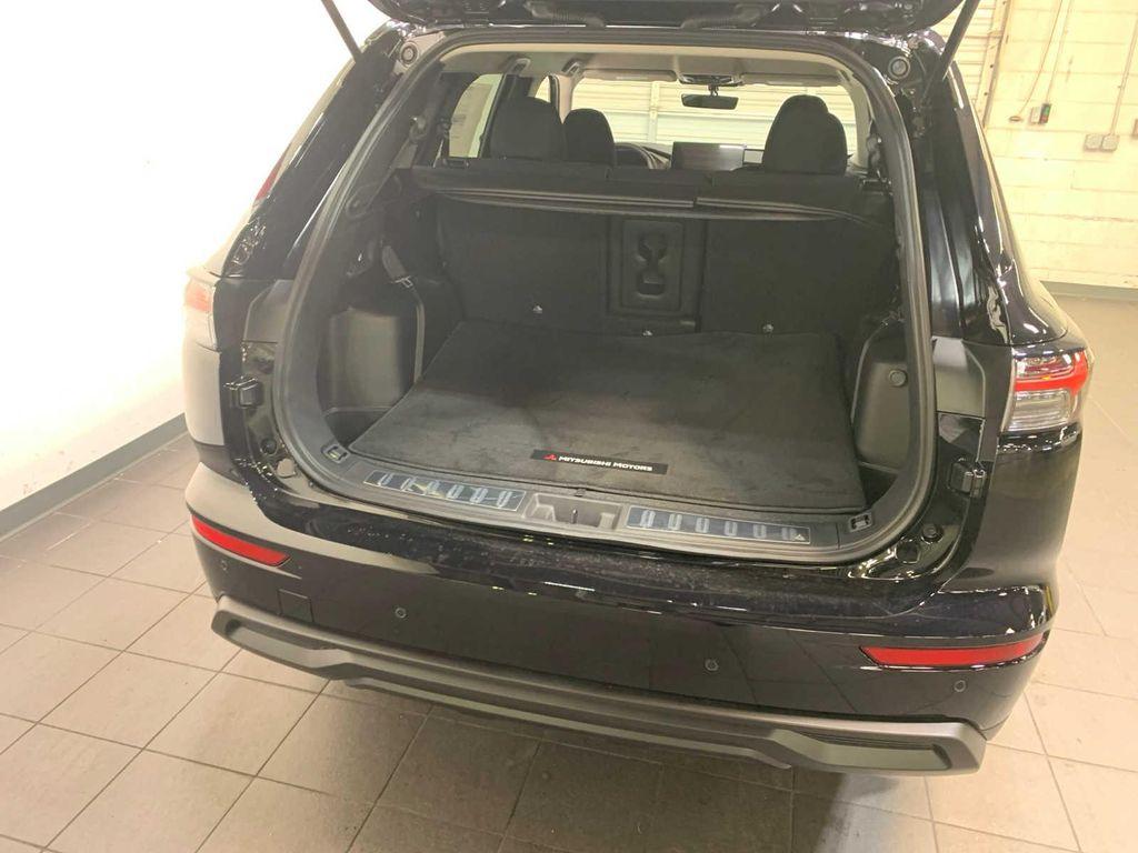 new 2025 Mitsubishi Outlander car, priced at $34,610