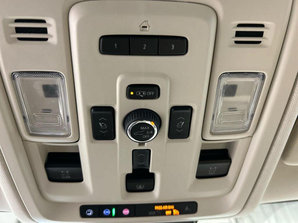 used 2023 GMC Yukon XL car, priced at $74,686
