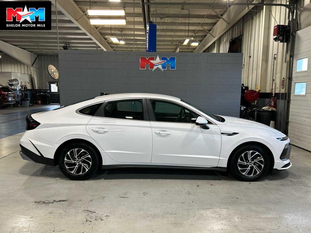 new 2026 Hyundai Sonata Hybrid car, priced at $30,538