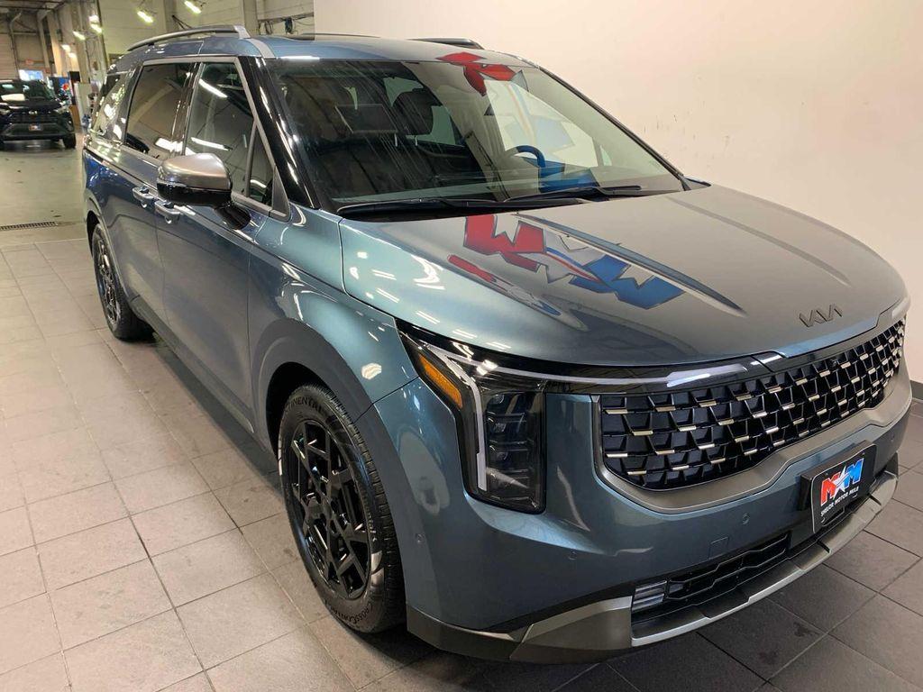 used 2025 Kia Carnival car, priced at $46,490