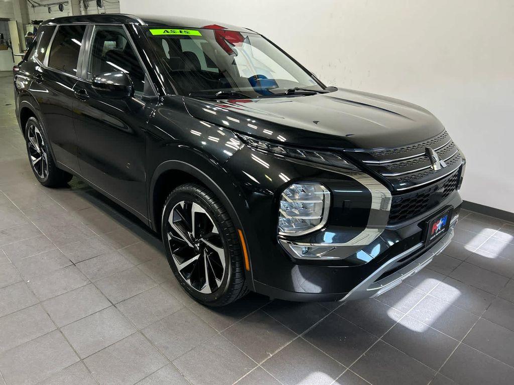 used 2022 Mitsubishi Outlander car, priced at $21,186