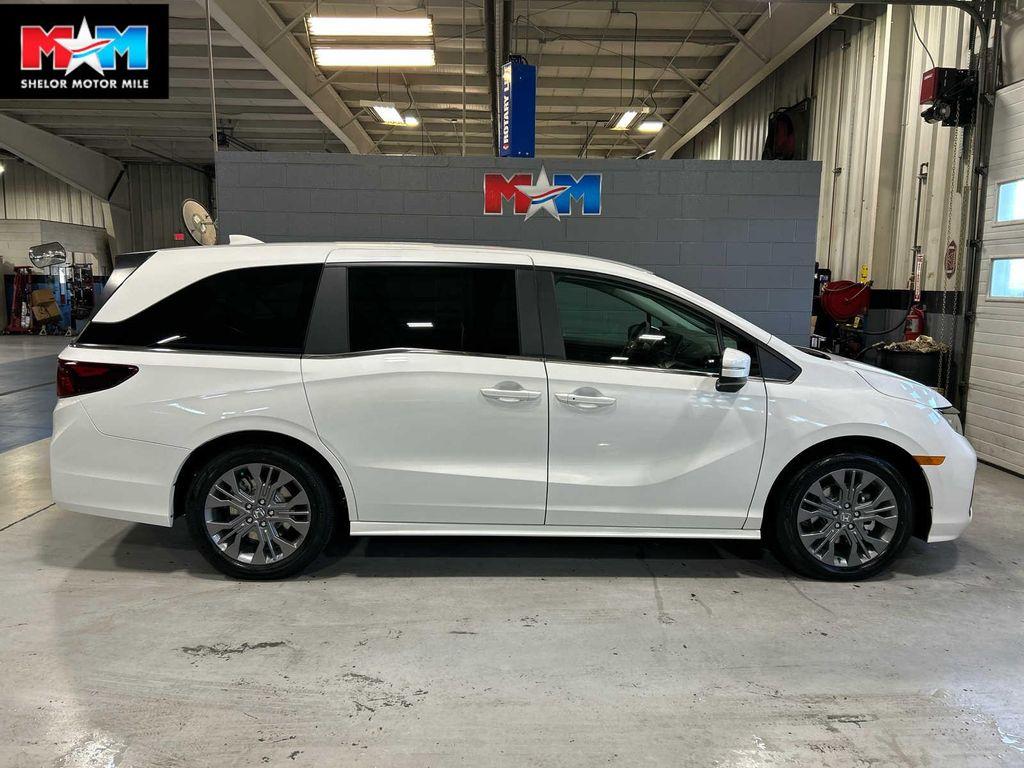 new 2026 Honda Odyssey car, priced at $49,445