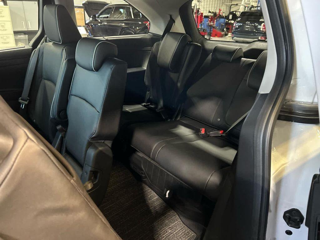 new 2026 Honda Odyssey car, priced at $49,445