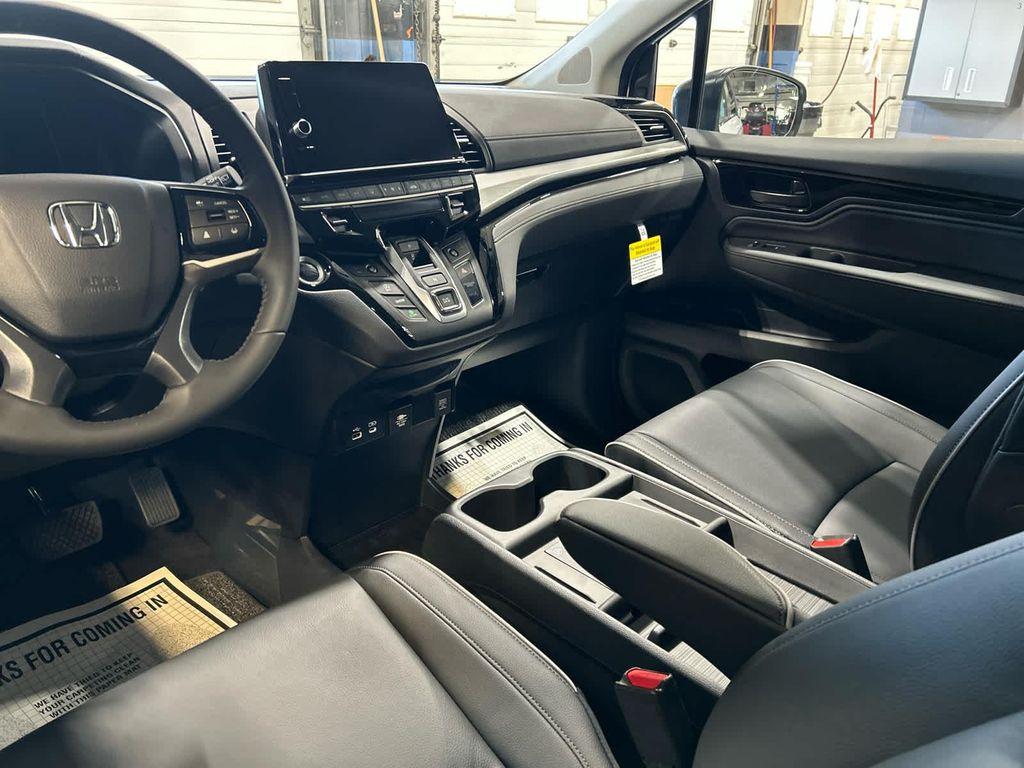 new 2026 Honda Odyssey car, priced at $49,445