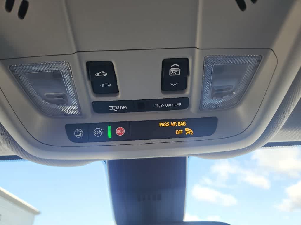 used 2024 Chevrolet Equinox car, priced at $26,984