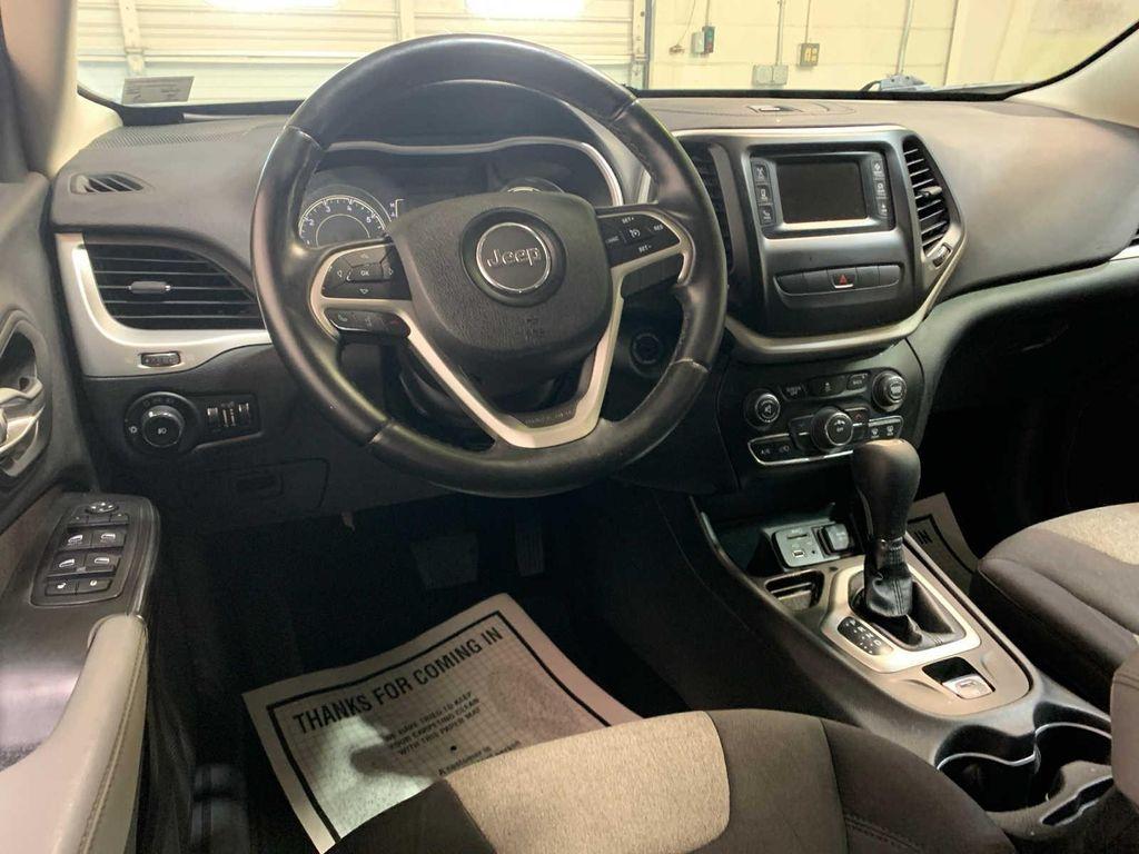 used 2014 Jeep Cherokee car, priced at $10,989