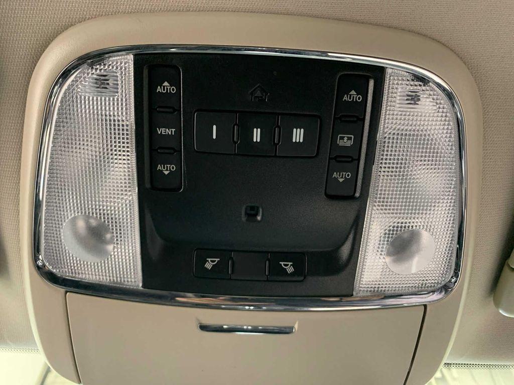 used 2019 Chrysler 300 car, priced at $24,789