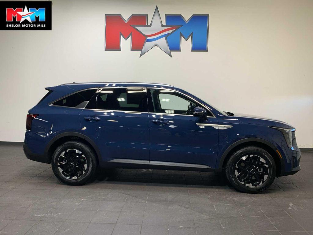 new 2026 Kia Sorento car, priced at $36,038