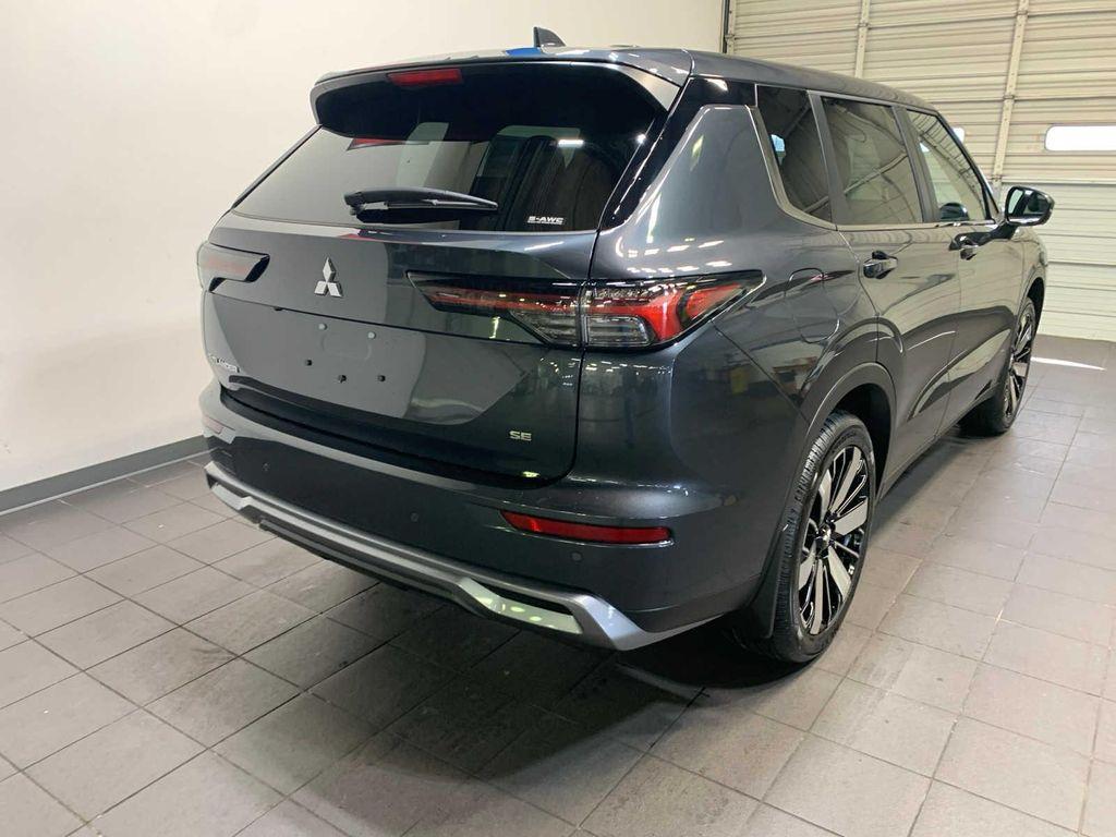 new 2026 Mitsubishi Outlander car, priced at $39,115