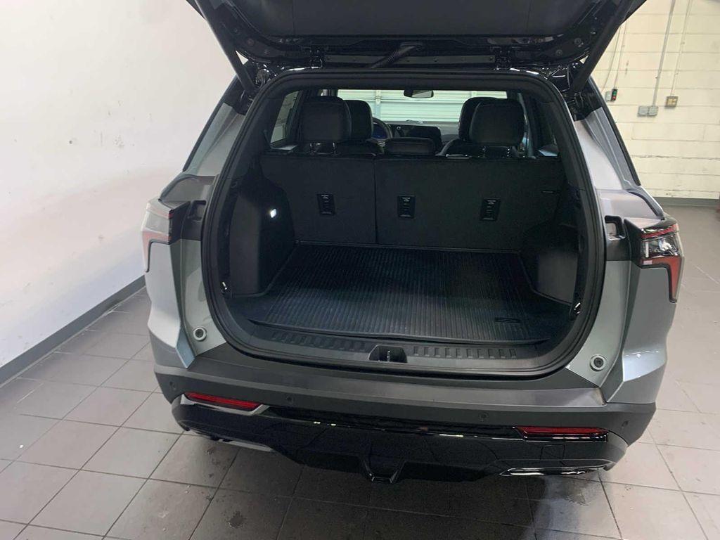 new 2026 Chevrolet Equinox car, priced at $37,270