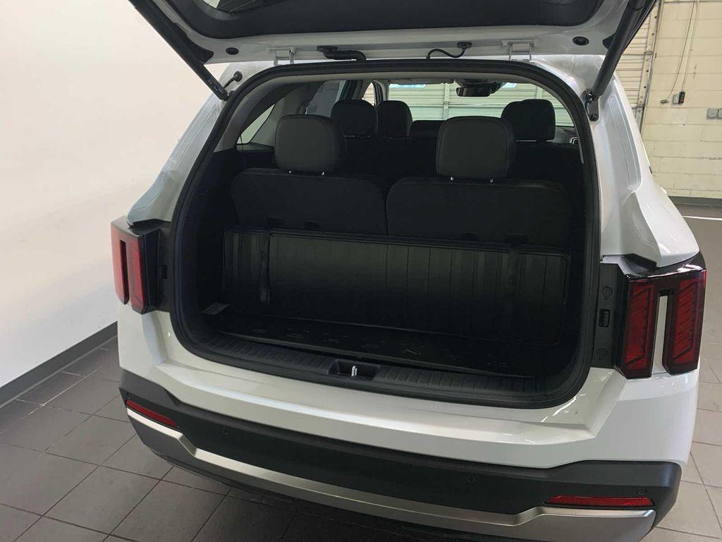 new 2026 Kia Sorento car, priced at $41,043