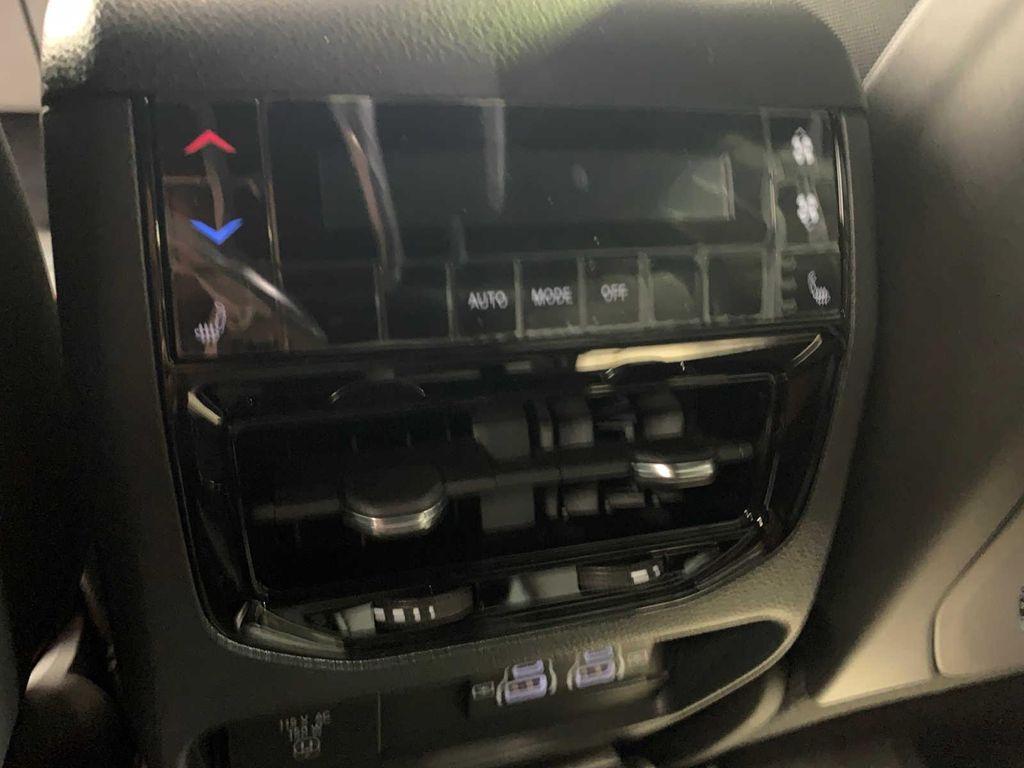 new 2025 Jeep Grand Cherokee L car, priced at $51,995