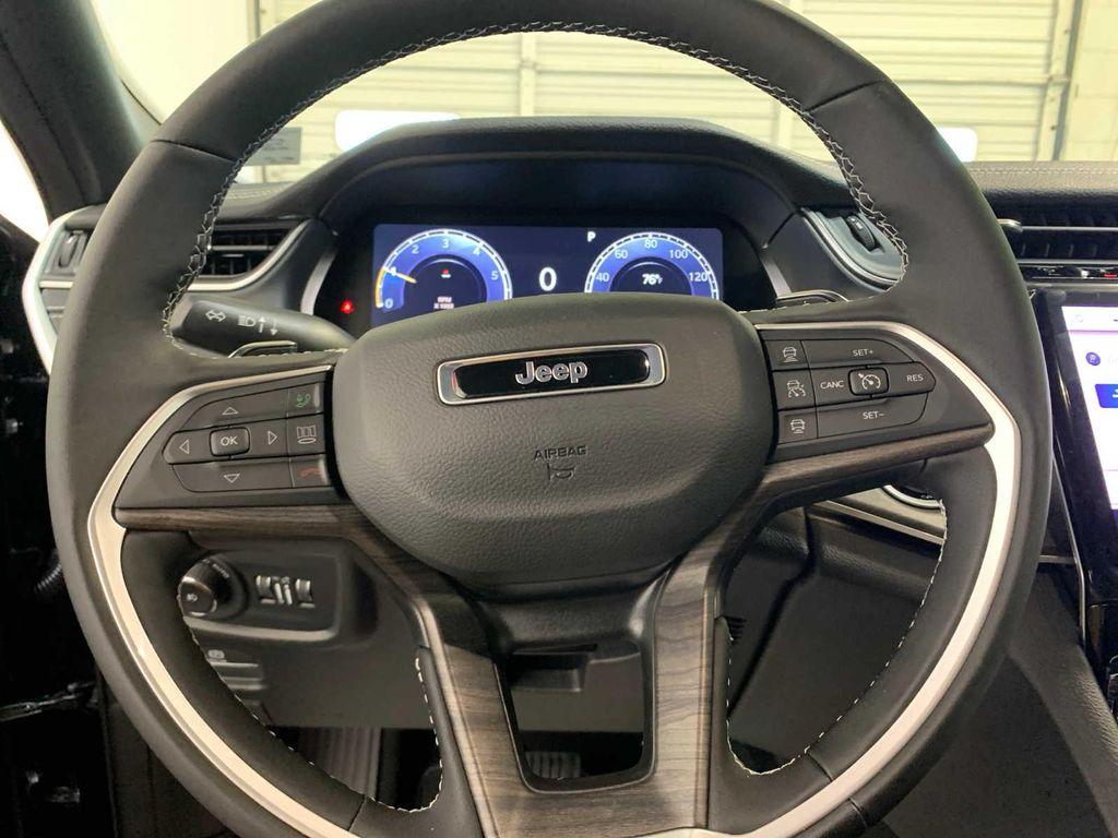 new 2025 Jeep Grand Cherokee L car, priced at $51,995