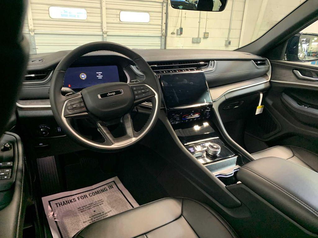 new 2025 Jeep Grand Cherokee L car, priced at $51,995