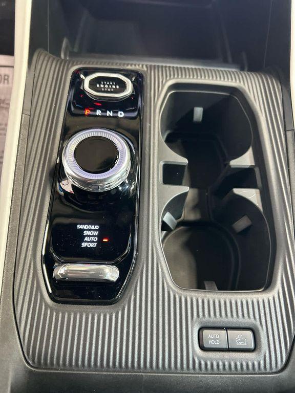 new 2026 Jeep Cherokee car, priced at $39,995