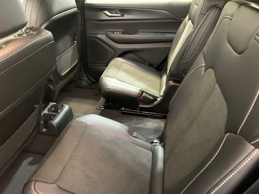 new 2025 Jeep Grand Cherokee L car, priced at $47,875