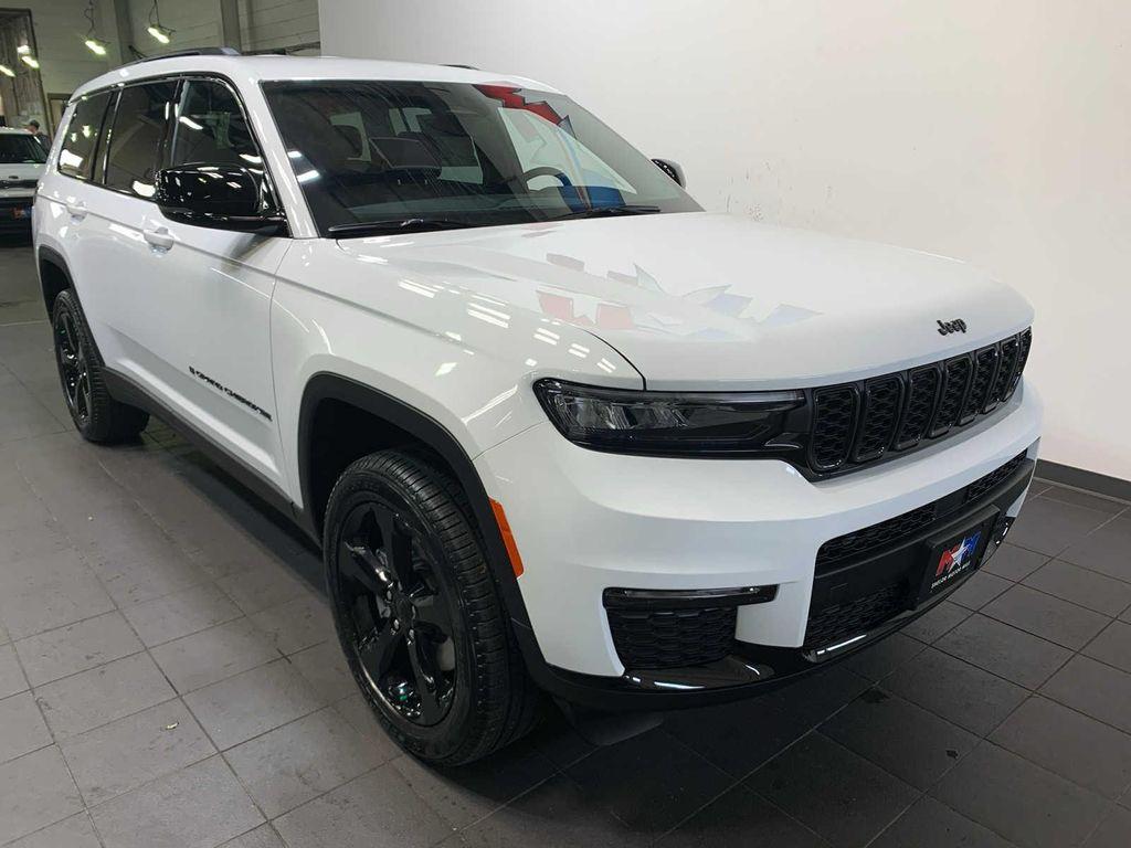new 2025 Jeep Grand Cherokee L car, priced at $49,125