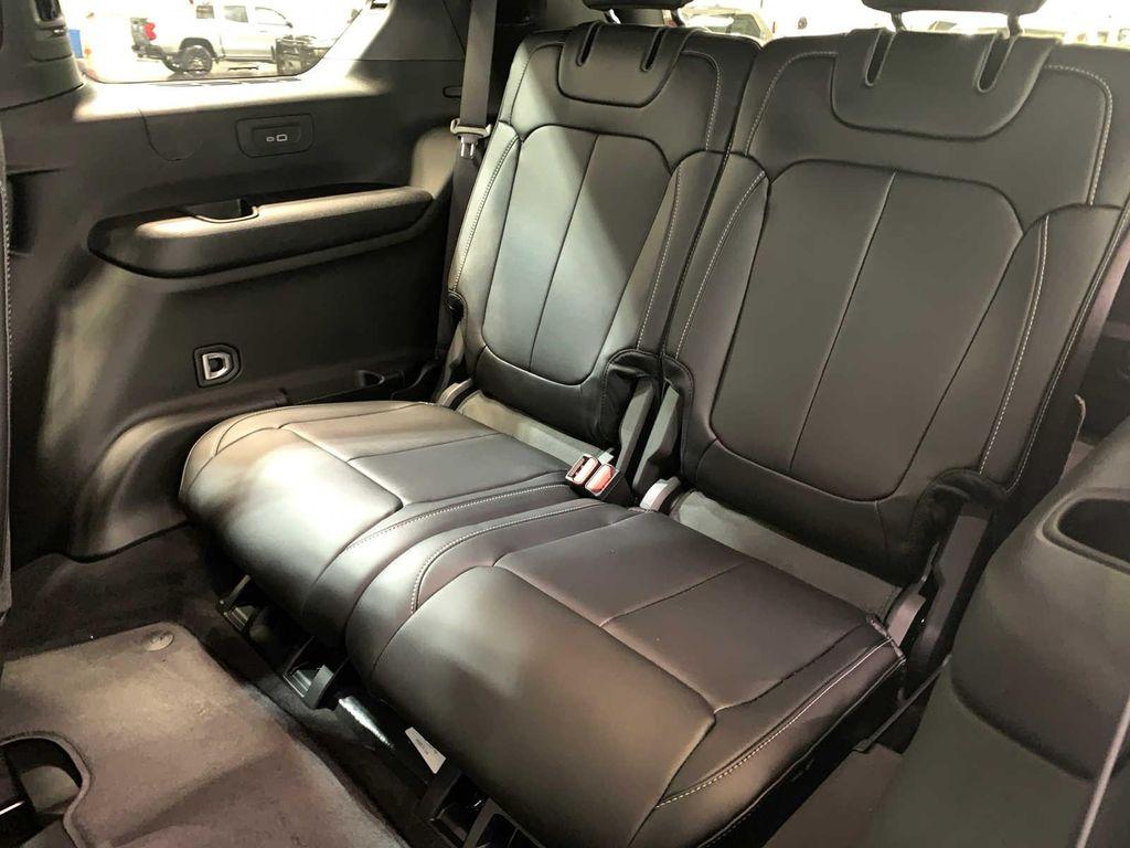 new 2025 Jeep Grand Cherokee L car, priced at $49,125