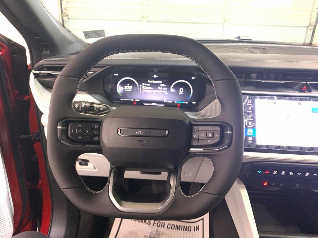 new 2026 Jeep Cherokee car, priced at $40,798