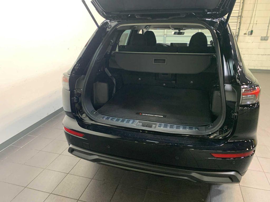 new 2025 Mitsubishi Outlander car, priced at $34,610