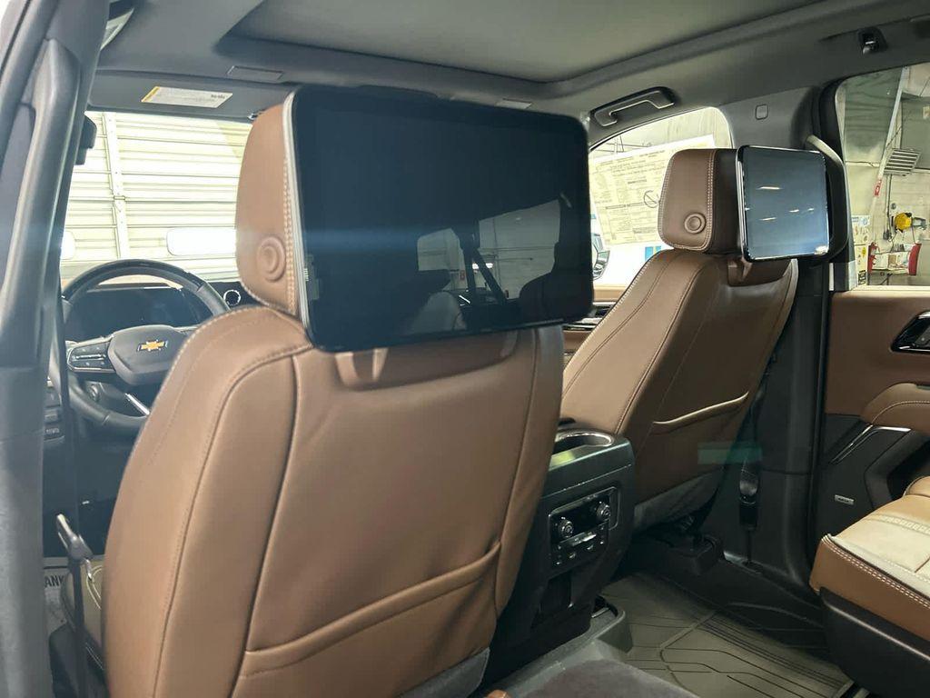 new 2026 Chevrolet Suburban car, priced at $99,944