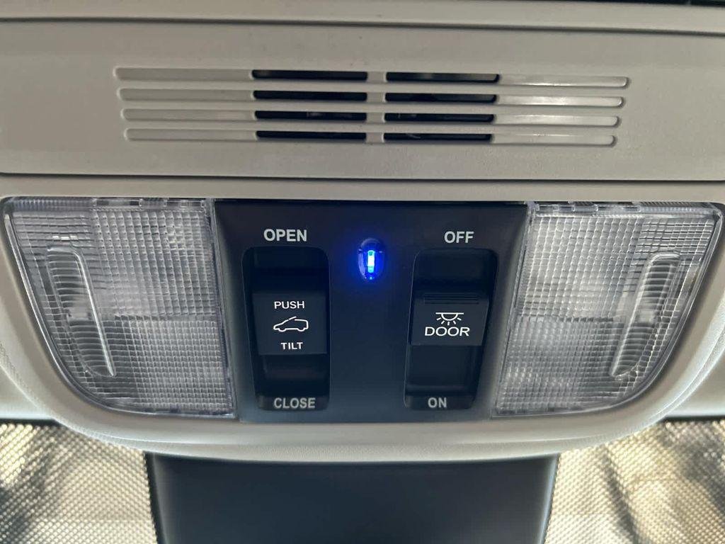 new 2026 Honda Odyssey car, priced at $44,290