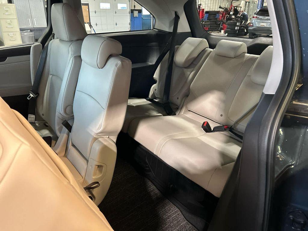 new 2026 Honda Odyssey car, priced at $44,290
