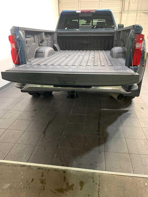 used 2025 Chevrolet Silverado 3500 car, priced at $72,989