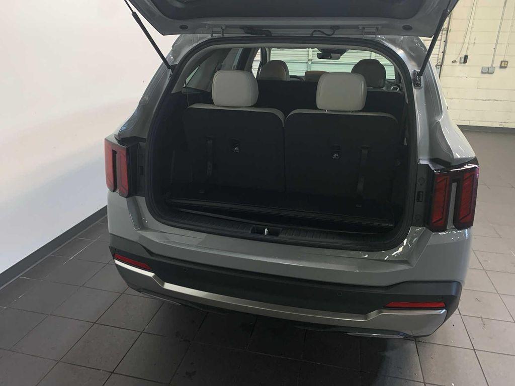 new 2026 Kia Sorento car, priced at $36,657